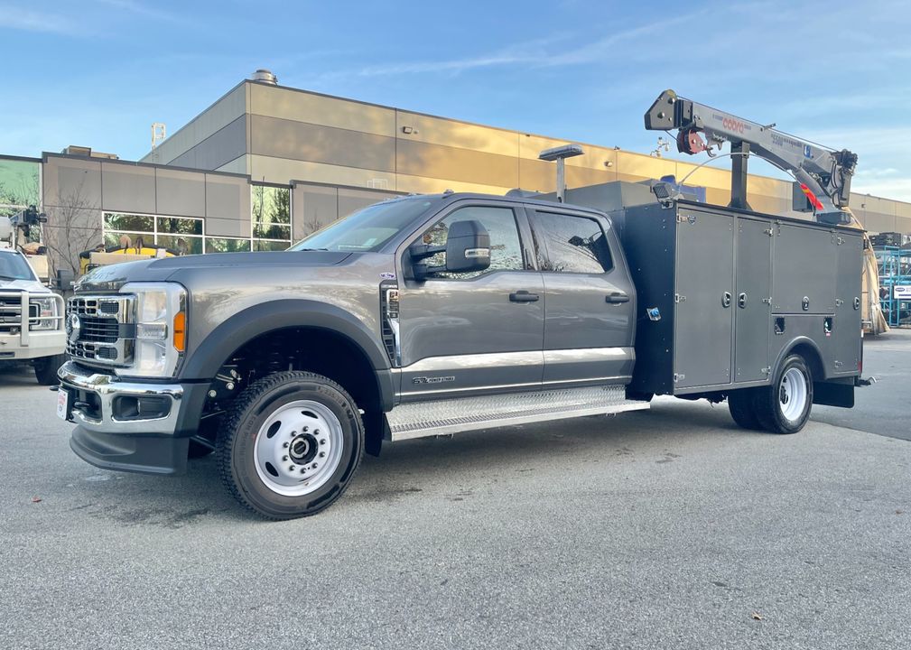 WorkTruckWest's tweet image. 🔶Build of the Week | F550 Mechanics Service Truck Package🔶

This Work Truck West 11' Aluminum Body on a 2023 Ford F550 Crew Cab Chassis will be Servicing Railway Equipment Across Canada! #WorkTruckWest #NeedsMet #servicetruck #worktruck #customworktruck #MillerEnpak