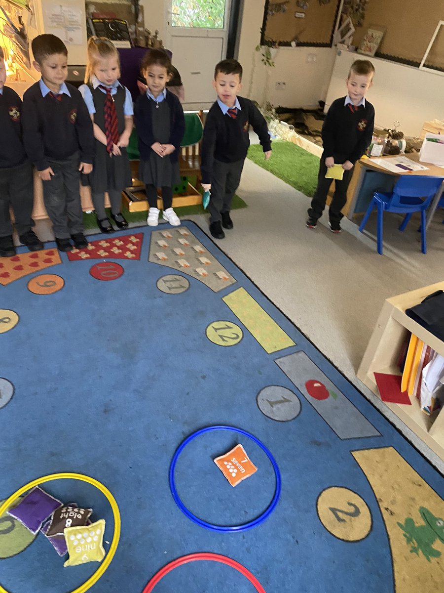 StilltydsrcSA1's tweet photo. We have been learning about whole part models in reception. Also we have loved discovering lots about magnets! #magnets #curiouschildren #learningthroughplay #curiosity https://t.co/7woQQpHGIg