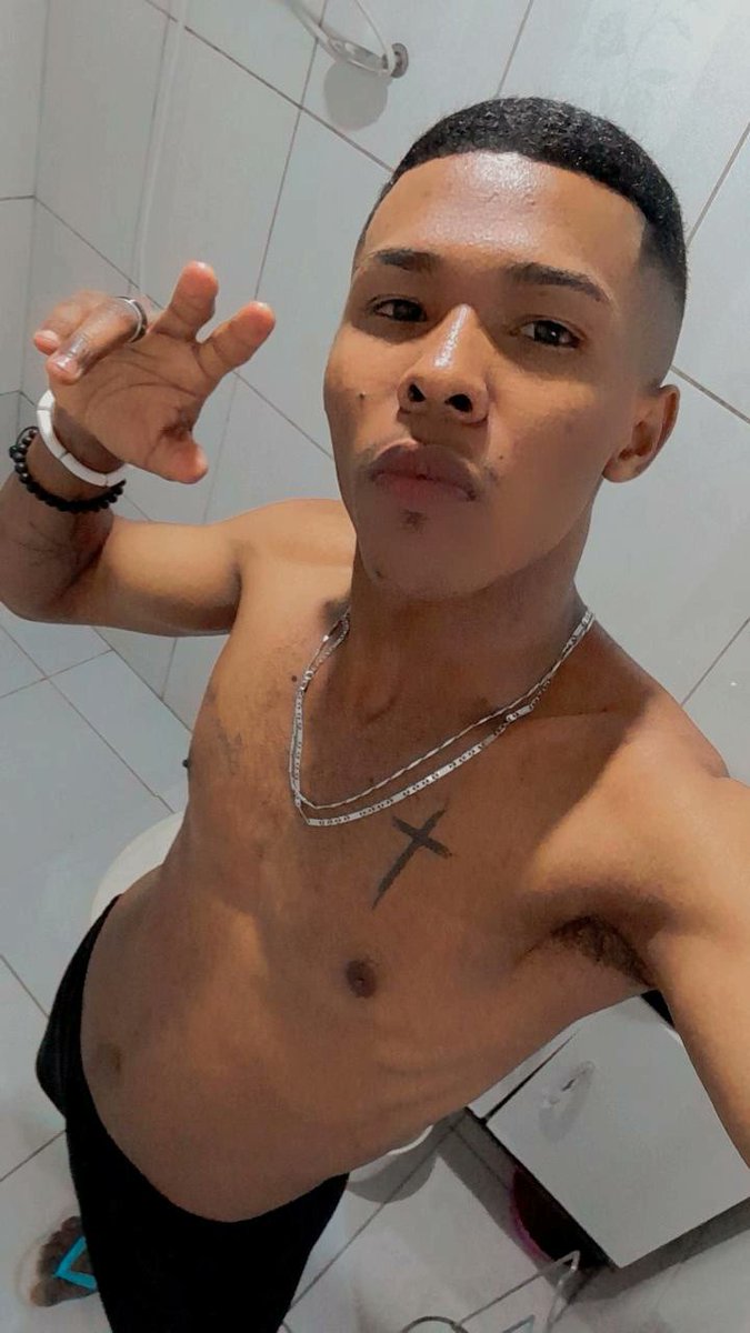 Raphael_onst's tweet photo. #cria #semfrescura 🍆🍆🚀 https://t.co/d5Vo4N0B8q
