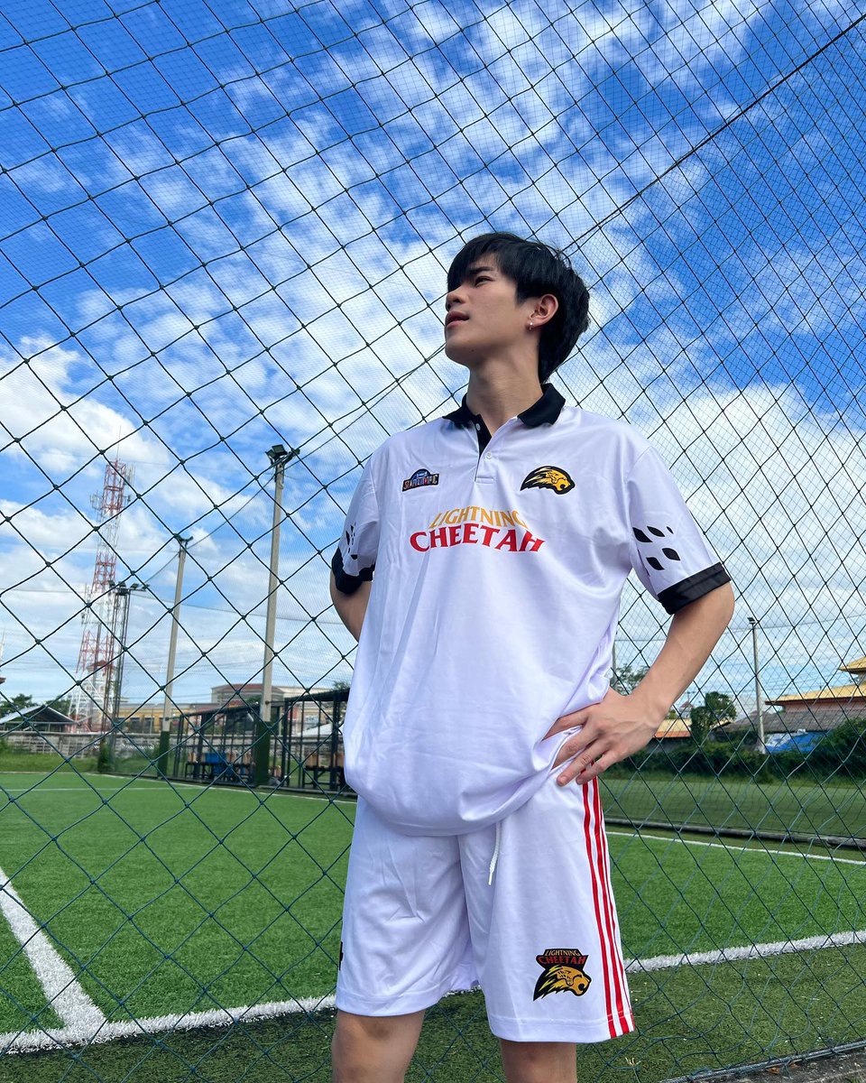 fouwrtd's tweet photo. Competition among gmmtv, today everyone plays the athlete role. Join the lightning cheetah team, the gmmtvstarlympic shall begin beneath refreshing air and bright sky. Gonna seize the win! https://t.co/nAxZdIxF0e