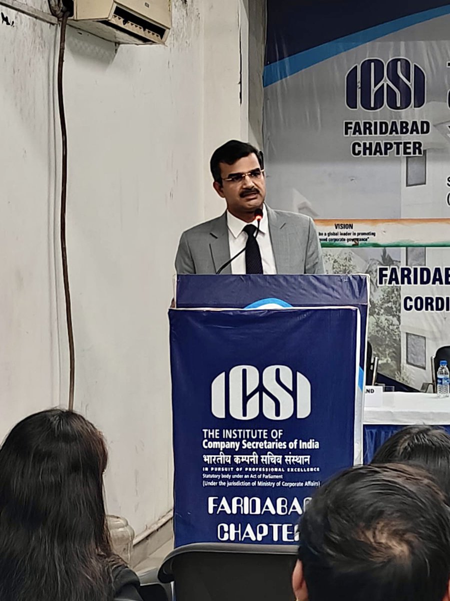 RanjeetPandeyCS's tweet photo. Another amazing session on ‘Significant Beneficial Ownership’. Delighted to interact with the members of Faridabad Chapter of ICSI. Thanks Faridabad for great response and participation. https://t.co/v5PIMsv4ZG