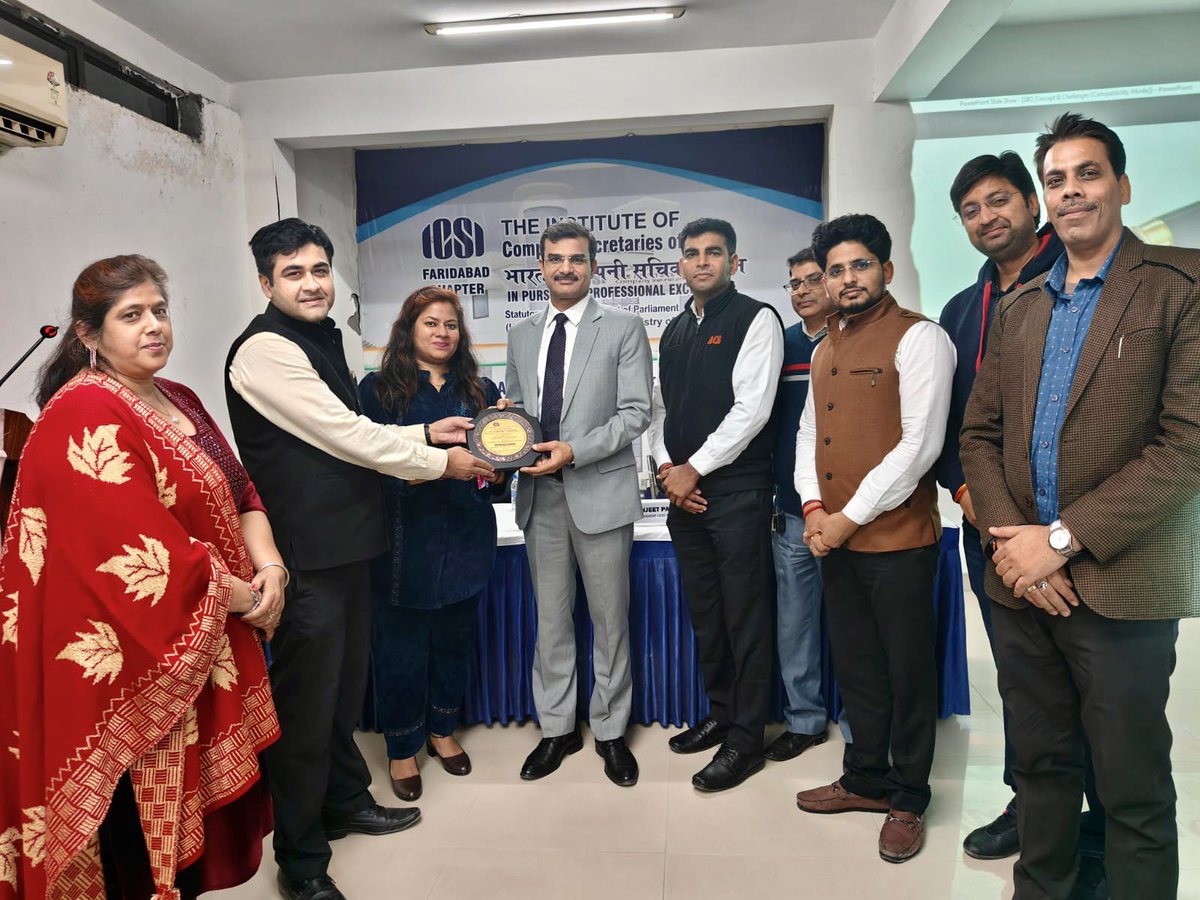 RanjeetPandeyCS's tweet photo. Another amazing session on ‘Significant Beneficial Ownership’. Delighted to interact with the members of Faridabad Chapter of ICSI. Thanks Faridabad for great response and participation. https://t.co/v5PIMsv4ZG