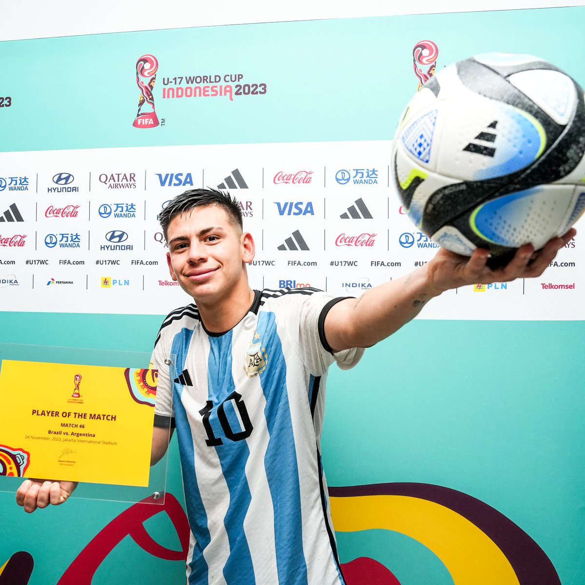 brfootball's tweet photo. 17-year-old Claudio ‘Diablito’ Echeverri is taking the U17 World Cup by storm ✨🇦🇷 [THREAD] https://t.co/D4e7UShzzp