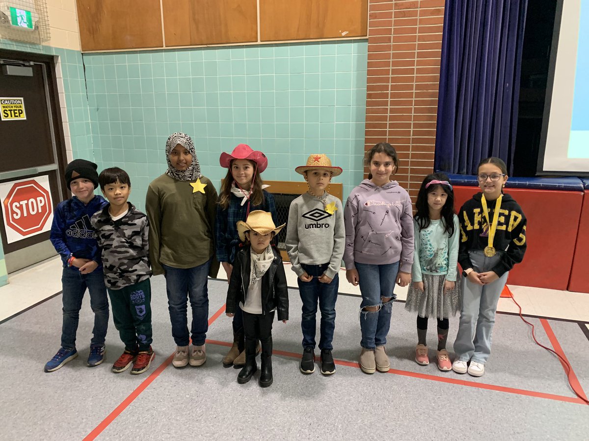 Central assembly recognizes many students for Kindness and the completion of Knowledgehook Full and half marathons! So proud of the commitment of our staff and  students to learning and being good people👍<a href="/ClaraHowitt/">Dr. Clara Howitt</a> <a href="/gecdsbpro/">GECDSB PR</a>