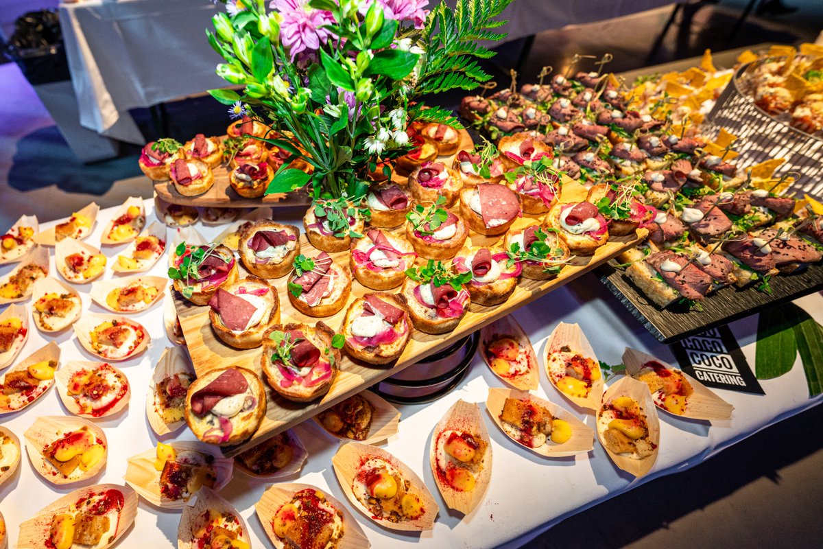 Kutsuvieraiden osalta Kulttuurigaala on aloitettu ja pian pääsemme kaikki osaksi kulttuurin juhlapäivää✨

📺Yle TV1 - Klo 19:00

#kulttuurigaala #kulttuuri