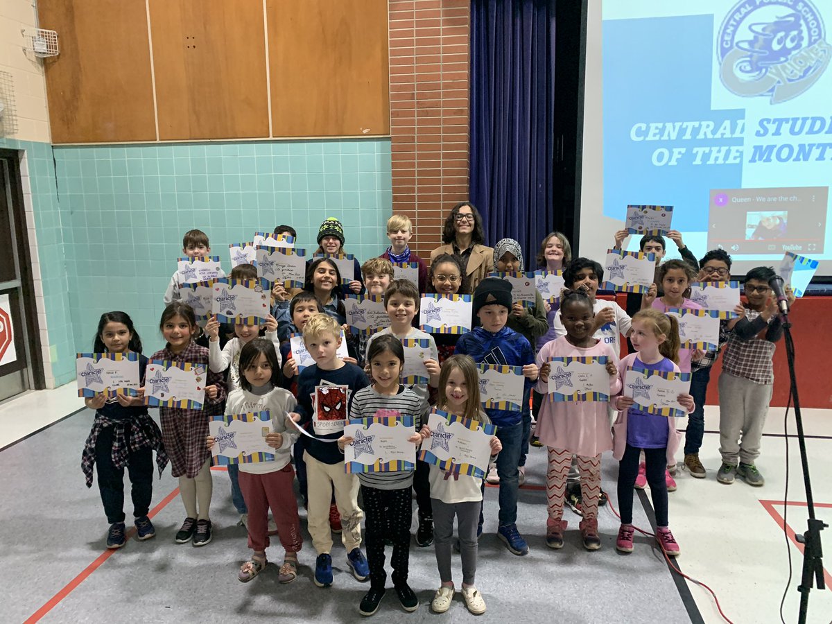 Kindness counts in any amount! Today we celebrated this gang for their kindness gestures and for being great role models for others.<a href="/gecdsbpro/">GECDSB PR</a> <a href="/ClaraHowitt/">Dr. Clara Howitt</a>
