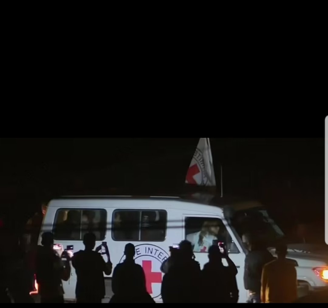 EmileHudso77458's tweet image. BREAKING: 13 Israeli women and children are finally released after 48 days in captivity in Gaza -along with some group of Thai nationals who were also held by Hamas.