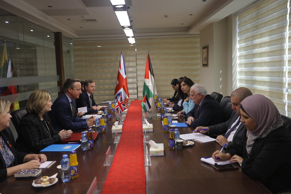 pmofa's tweet photo. During his meeting with Minister Cameron, Minister Malki calls on #Britain to pressure #Israel to stop its war against our people, and support the efforts to hold an international #peace_conference 🇬🇧 🇵🇸
خلال لقائه الوزير كاميرون... الوزير المالكي يطالب #بريطانيا بالضغط على إسرائيل لوقف حربها على شعبنا ودعم الجهود المبذولة لعقد مؤتمر دولي للسلام 🇬🇧 🇵🇸
@FCDOGovUK
@David_Cameron
#Gaza_under_attack
#CeasefireNow
#Palestine
#Israeliwarcrimes