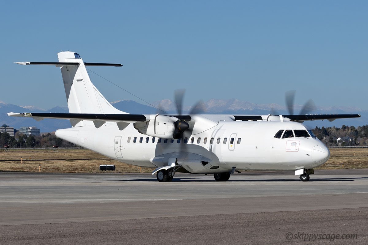 ATR42-500 N366FM | Centennial Airport, CO KAPA | November 2023 | unmarked Paragon Air Group ATR42 on a gas and go

#commuteraircraft #avgeek