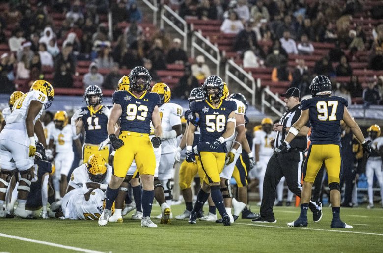 MrCoachLeidner's tweet image. Gameday! Let’s go Scot Nation! Come out to Choctaw at 3:30 as ⁦@HPSCOTSFB⁩ takes on the Southlake Dragons! Let’s be Elite fellas and write the next chapter! #sfaw #EverythingEarned #NothingGiven