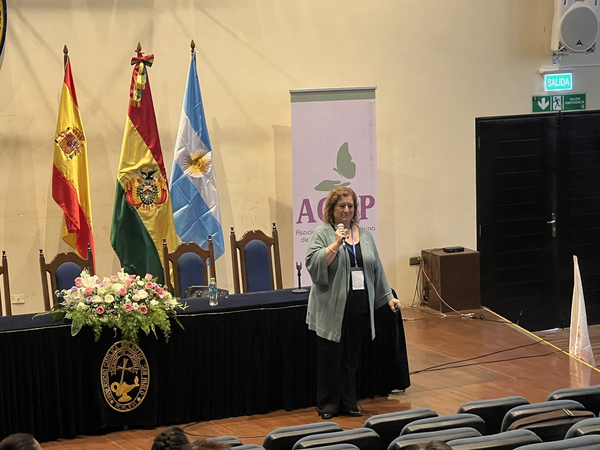 AABCP_'s tweet photo. Conferencia de la Lic. Lorena Etcheverry @lorena76et , “La esperanza desde los Cuidados Paliativos”. 
¡Gracias Lorena por tu entrega! https://t.co/41ST3dLNez