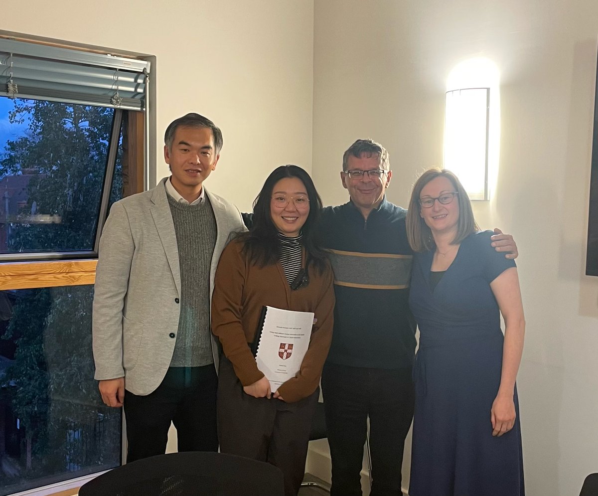 So incredibly proud of Yuchen Zong for passing her PhD viva this week with her project exploring the development of students' 'skill and will' in L2 writing through hope-infused strategy instruction 🥳 Huge thanks to examiners Prof Jean-Marc Dewaele & Prof Yongcan Liu!