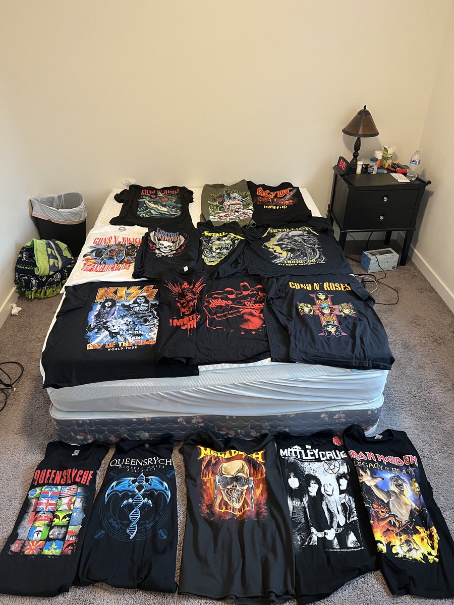 Spartankingfro1's tweet photo. #concertshirts #bodasafa #spartankingfro1. πShirts I have picked up in the last 16 months at shows.π https://t.co/zKU7JWpW6N