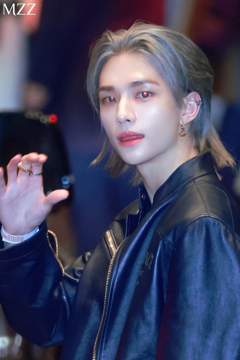 마지 tweet media