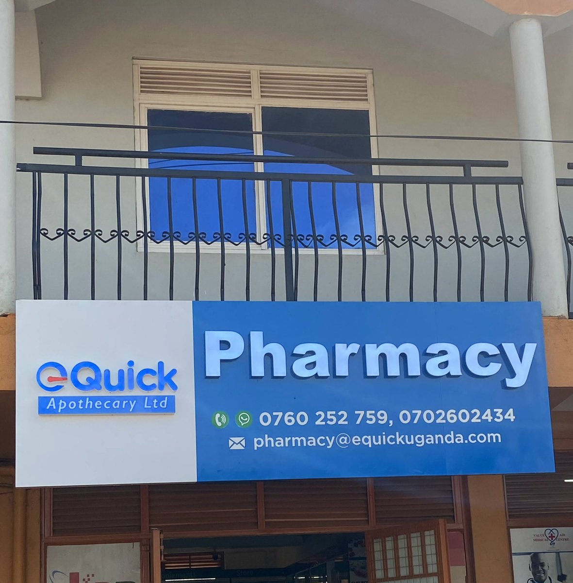 JudeKigozi's tweet photo. This was May 2017 at the #MTNApp challenge. We pitched the #MpharmaApp

and wow it inspired the pivoting and launch of  https://t.co/yriOOUD6XK 

Then finally birthed;
#eQuickPharmacy #Mpharma

Now speak to a pharmacist👇
https://t.co/L8gcGyFrqe 
@luksolar #Gyenvudde #MTNMoMo https://t.co/ASnhuuHhK8