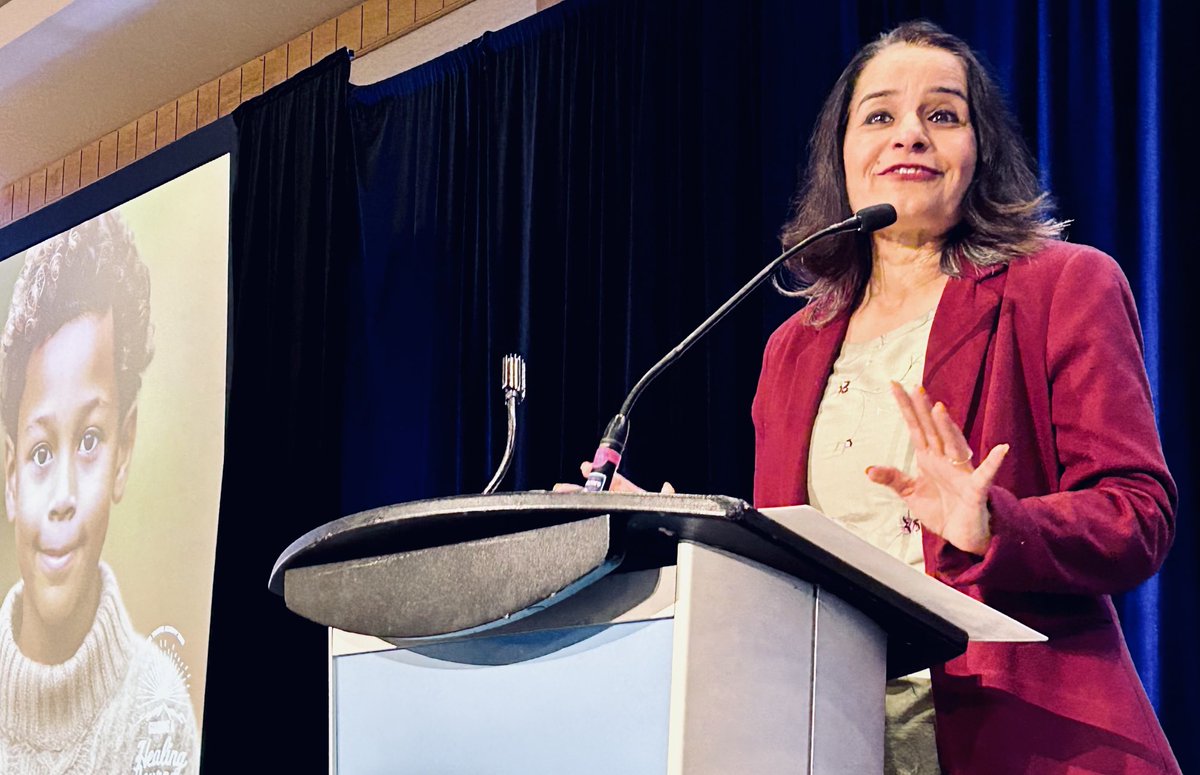 BCSTA_News's tweet photo. Thank you for affirming your commitment to student success and safety ⁦@RachnaSinghNDP⁩, and offering support for boards of education working to create safe, welcoming and inclusive schools. #bced #trusteeacademy 🙏 https://t.co/8AC6Q7c9Qb