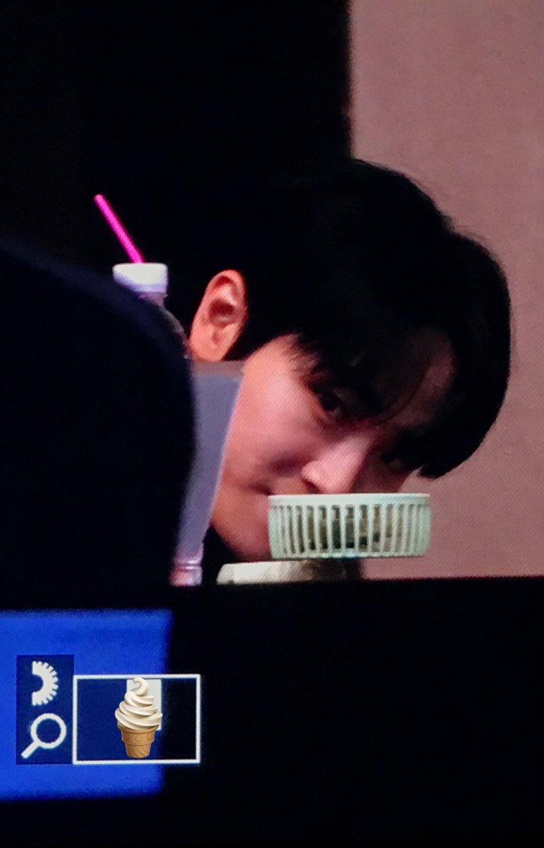 soft_mood's tweet photo. 231124 너 진짜 몇살이야..
#골든차일드 #GoldenChild #배승민 #승민 https://t.co/6m5XY9p3P3