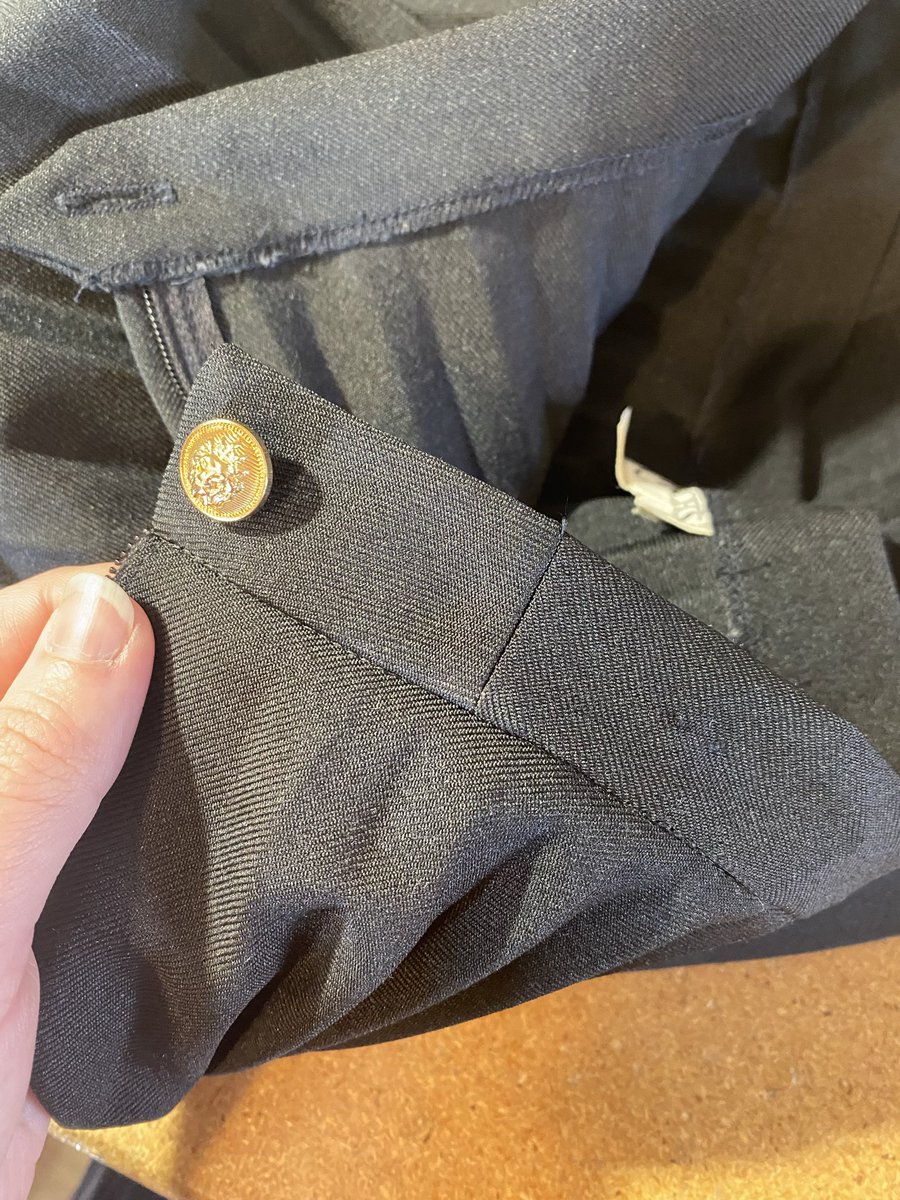 Hanging by a Thread 🧵🪡 tweet media