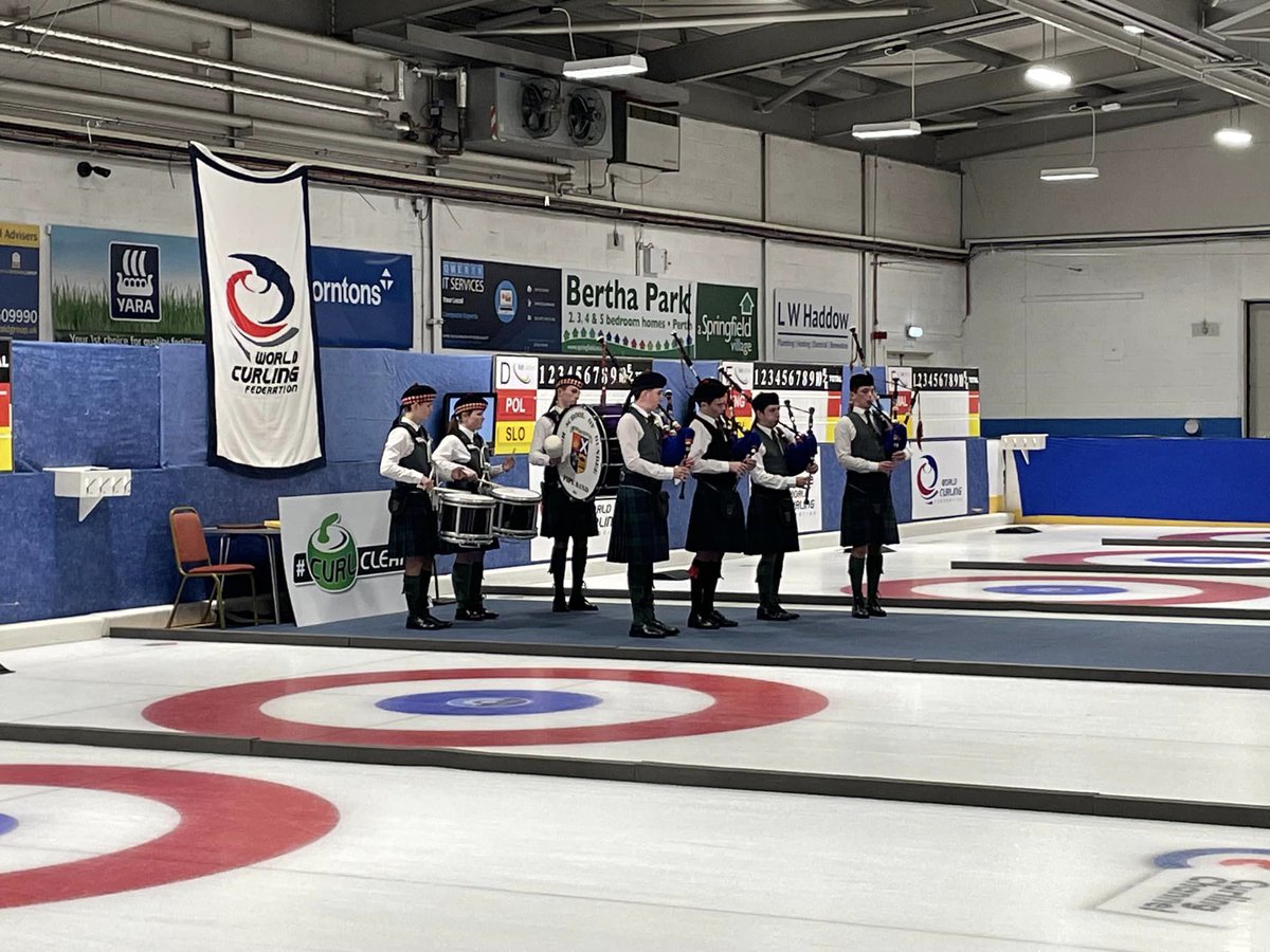 HSofDundee's tweet photo. Well done to members of our Pipe Band who had the honour of playing the teams down the ice for the opening ceremony of the 2023 European Curling Championships in Perth!
What an inspiring way to get the event started! 👏 https://t.co/aJhPUxCQxm