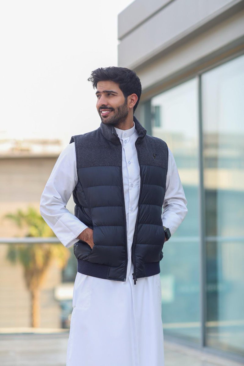 SRcoat's tweet photo. Model SR25: 

كحلي او أخضر مع لون رمادي
 
سديري مصنوع من البوليستر الكحلي أو اخضر مع الصوف الرمادي
لا يغسل نهائياً

متوفر حاليا في موقعنا الالكتروني
Now available in our website and shops

https://t.co/sYXY4fSvTq https://t.co/kwsreEsWhr