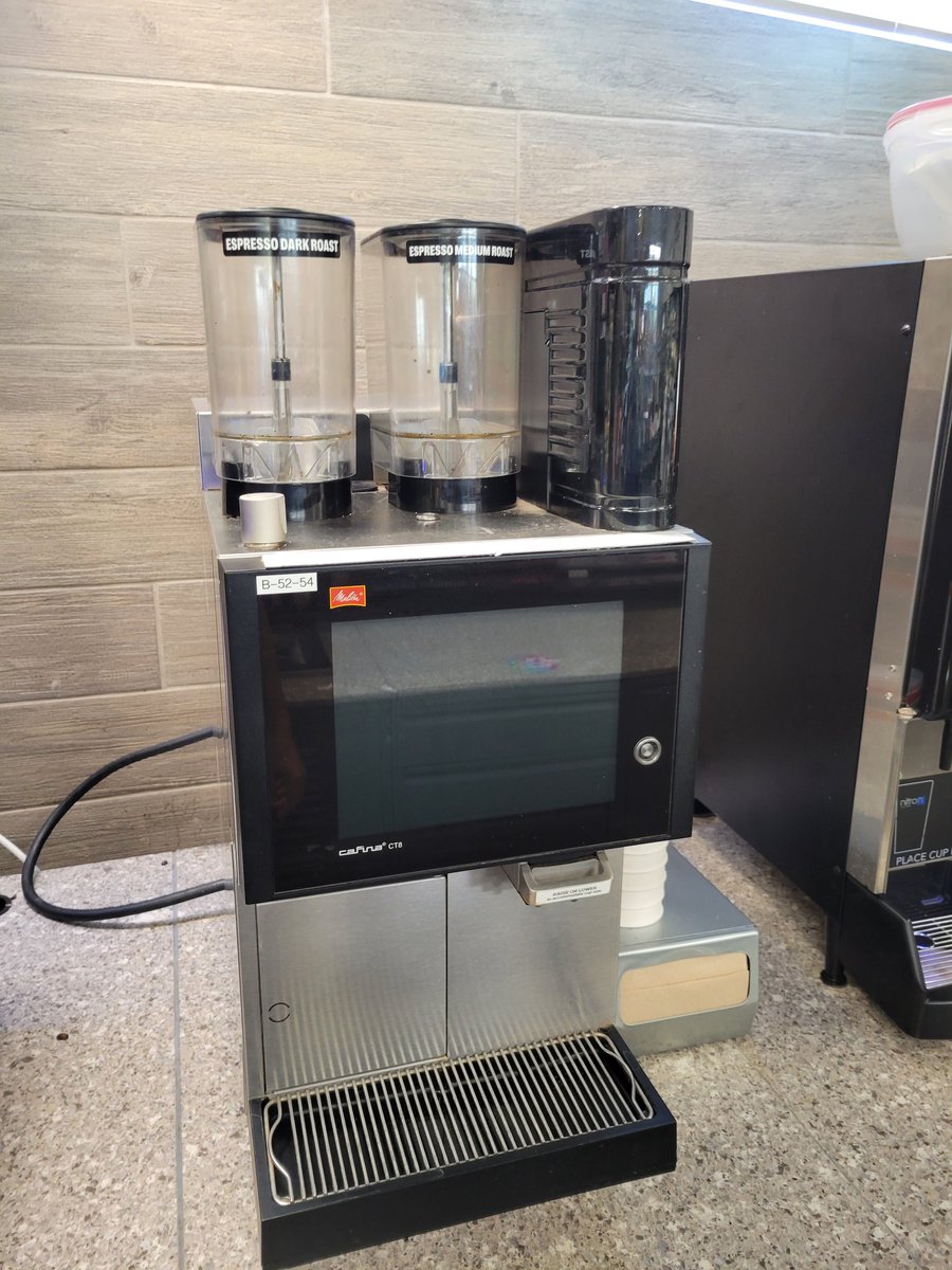 DeucesNeverLose's tweet photo. @7eleven #coffeefail Seems like more don't work than actually work. Coit and Plano parkway. https://t.co/3l9M3Mthdl
