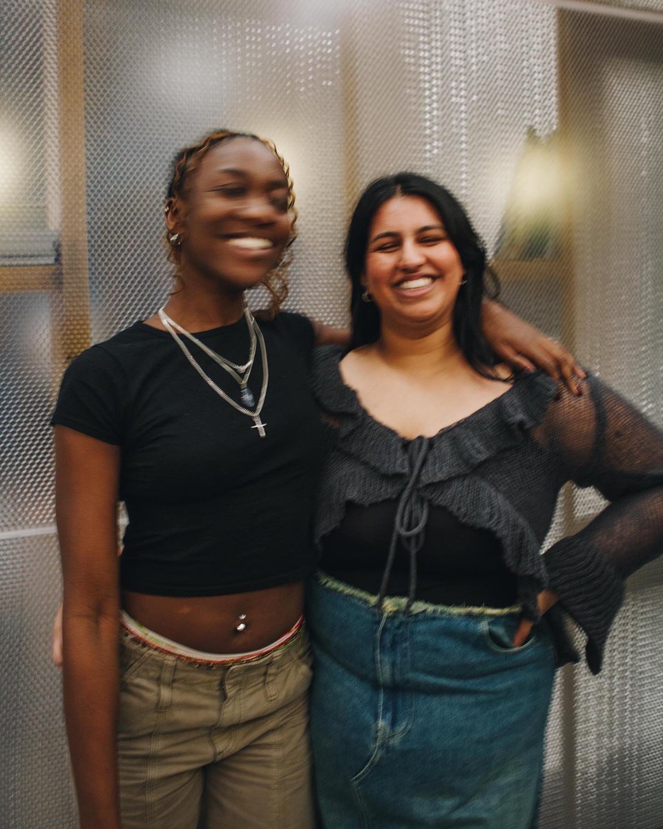 between2books tweet media