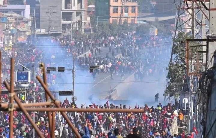 BIG BREAKING NEWS - Massive protests have begun in Nepal to overthrow the democracy supported by China and restoration of "HINDU RAJTANTRA" 🔥🔥

Huge crowd of protestors sought the restoration of the HINDU state in Nepal🚩 They accused the government and political parties of