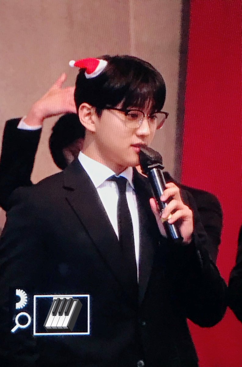 231124 어디 회견장 같은데😎

#골든차일드 #홍주찬 #주찬
#GoldenChild #JOOCHAN