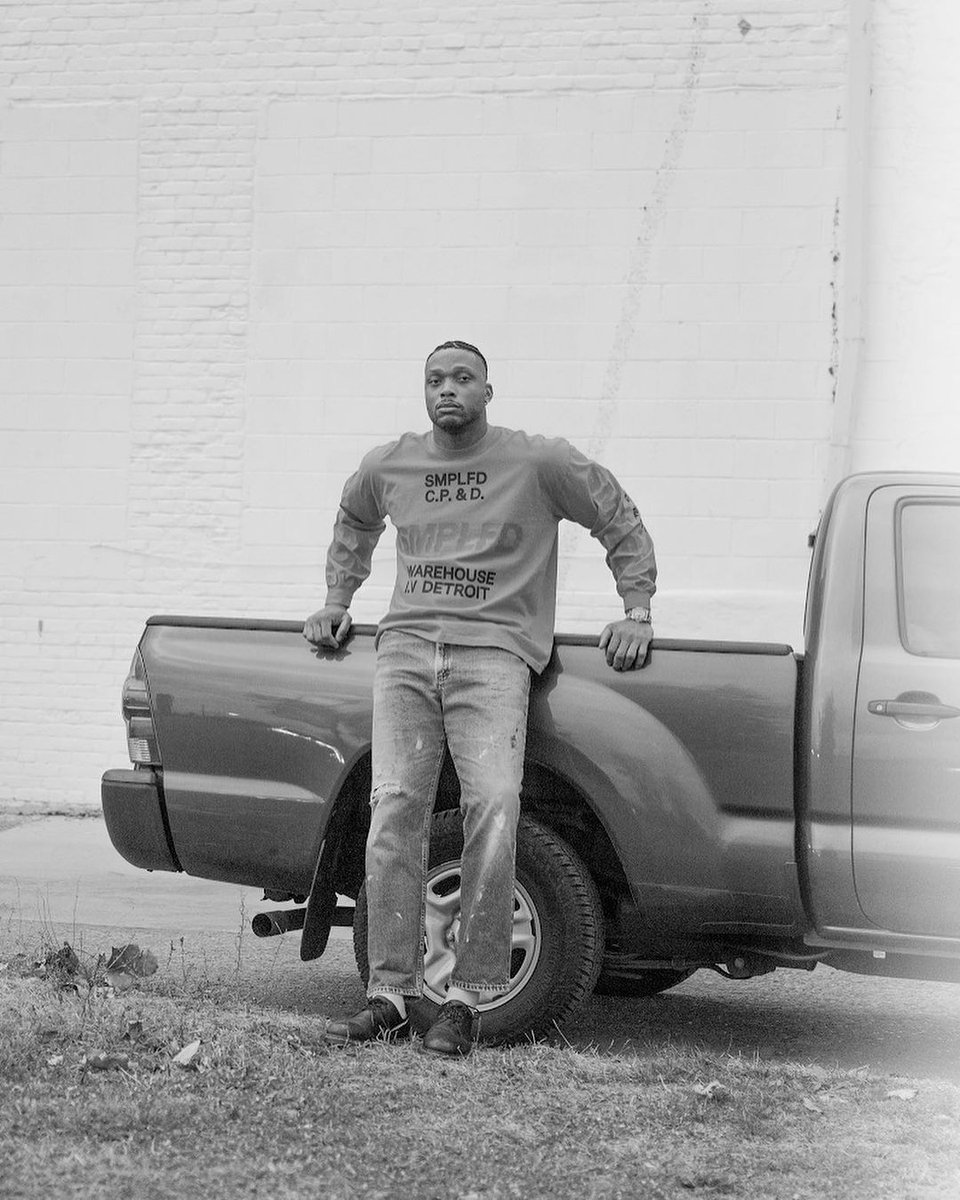 👀 F/W23 DROP NOW AVAILABLE 👀

Romeo Okwara (<a href="/RomeoND45/">Romeo Okwara</a>) featured in our new Warehouse collection.

smplfd.com/clothing/colle…