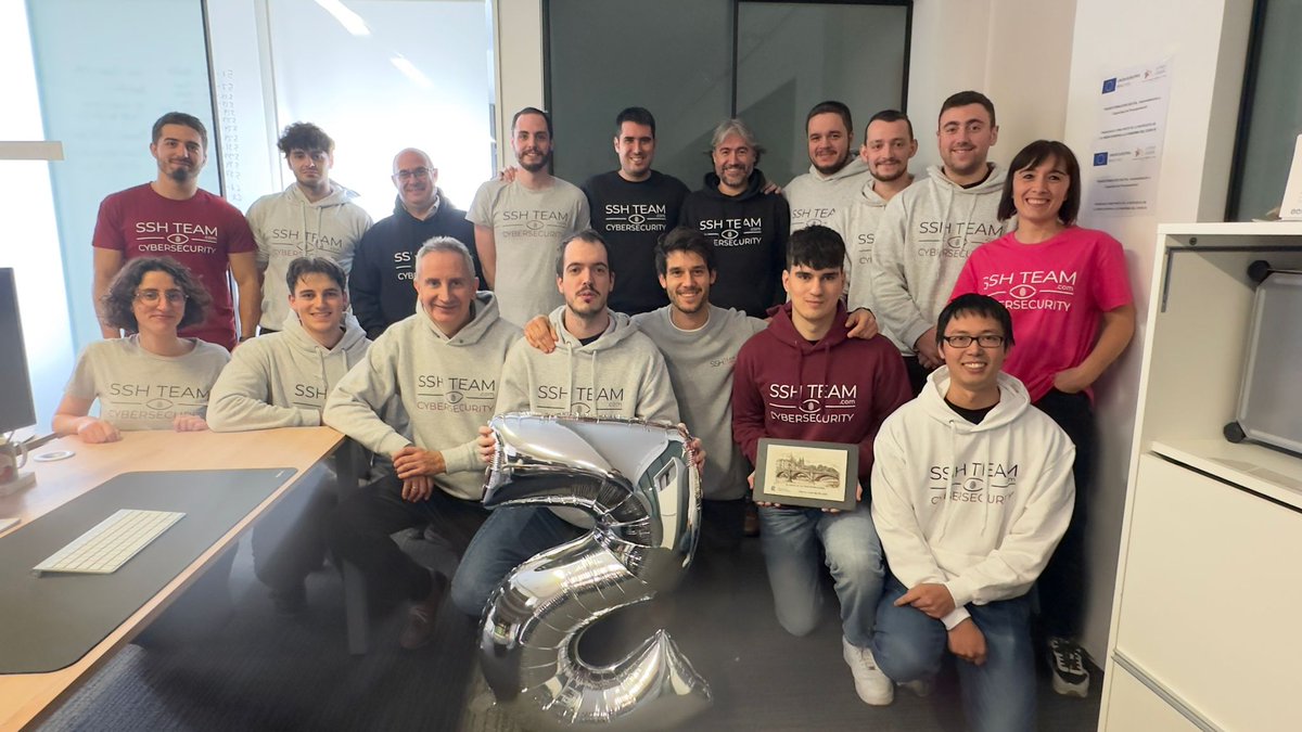 🎂 ¡SSHTEAM cumple 5 años! 🙌 Queremos darles las gracias a los clientes que han confiado en nosotros y a todo nuestro equipo, premios como #MejorEmpresaJunior2023 y el tercer puesto en el concurso #AutoStartup son fruto de su dedicación. #SSHTEAM5 #GraciasEquipo #GraciasClientes