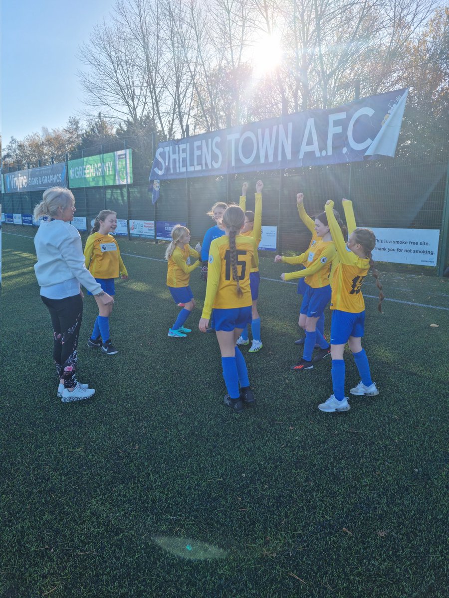 MissBaileyQP's tweet photo. The Year 6 Girls football team did us proud today at the football tournament with other schools. A real credit to school and Mrs Stillwell was top manager! @QueensCoEURC @Miss_BurkeQP @MissLuntQP https://t.co/lRsQ1b7eU3