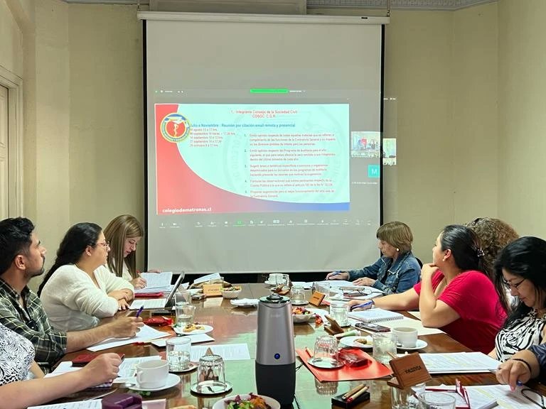 ChileMatrones's tweet image. 🔴📸 Tercer Consejo Nacional del Colegio de Matronas y Matrones de Chile

En la instancia participó la dirigencia nacional del Colmat y Presidentas y presidentes regionales desde Arica y Parinacota a Magallanes y Antártica chilena 👏.

#salud #chile #matronaschile