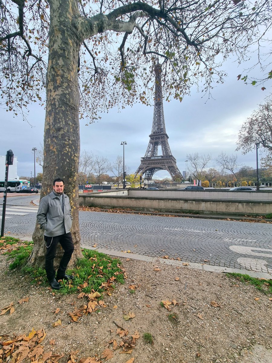 davidgiorcelli's tweet photo. Paris Je t'aime https://t.co/MbNysRHFtO