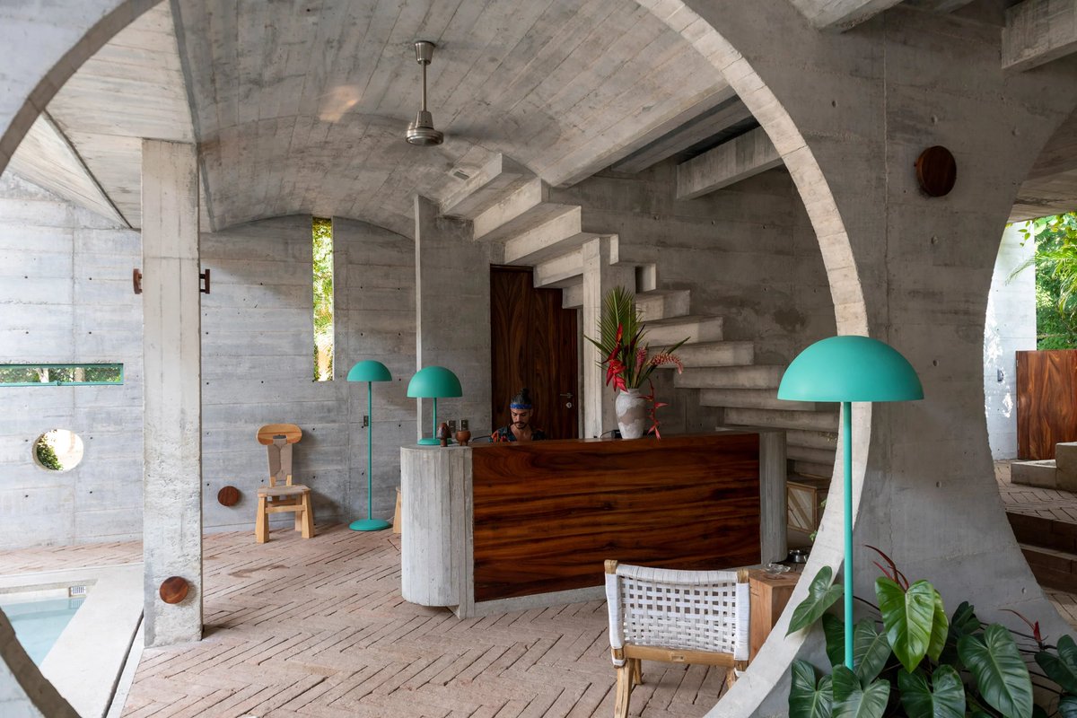 sovietsoleri's tweet photo. Obsessed with this hotel in Mexico by architect Ludwig Godefroy. Need more large, circular portals everywhere. https://t.co/XwVWPZSpRO