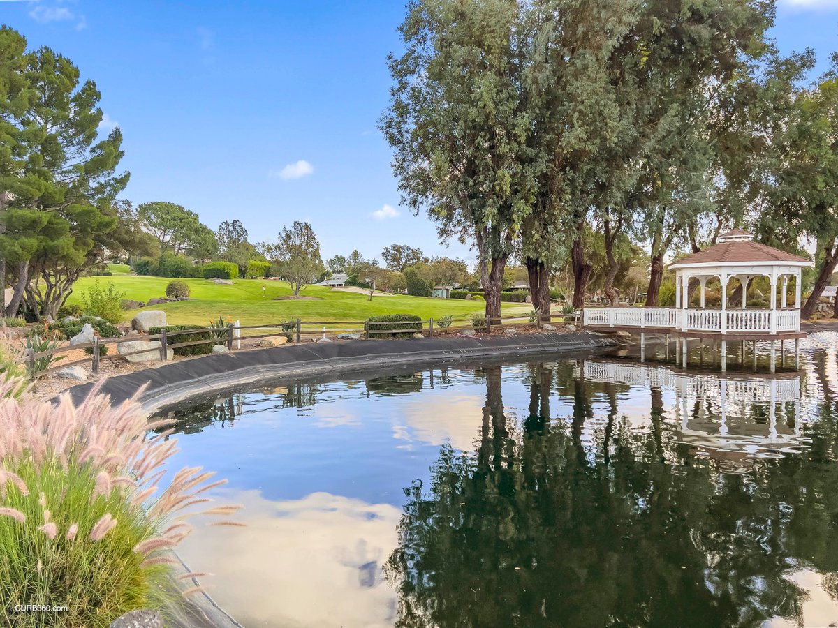 Curb360's tweet image. 🏡 Exciting new Collaboration with Kelly Johnson! 
Thrilled to team up with Kelly @kellerwilliamsrealty to capture the magic of this incredible property in #valleycenter. Such a pleasure working with you! #realestatephotography #sandiegorealestate #curb360