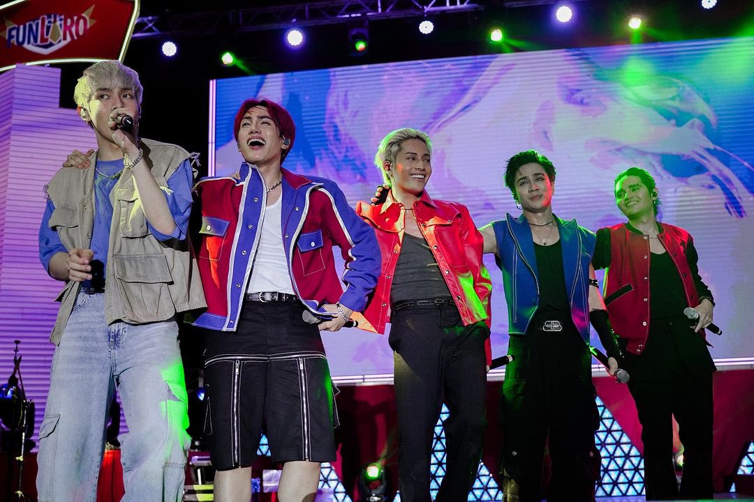 SB19ID's tweet image. [🖼️] 241123 tmtambayan Instagram post (1/2)

Flashback performance Mahalima dalam TeaM Fair 2023!
🔗 instagram.com/p/C0BpA_cLzU5/…

#MAHALIMA #TeaMFair2023
#MAHALIMAxTeaMFair2023