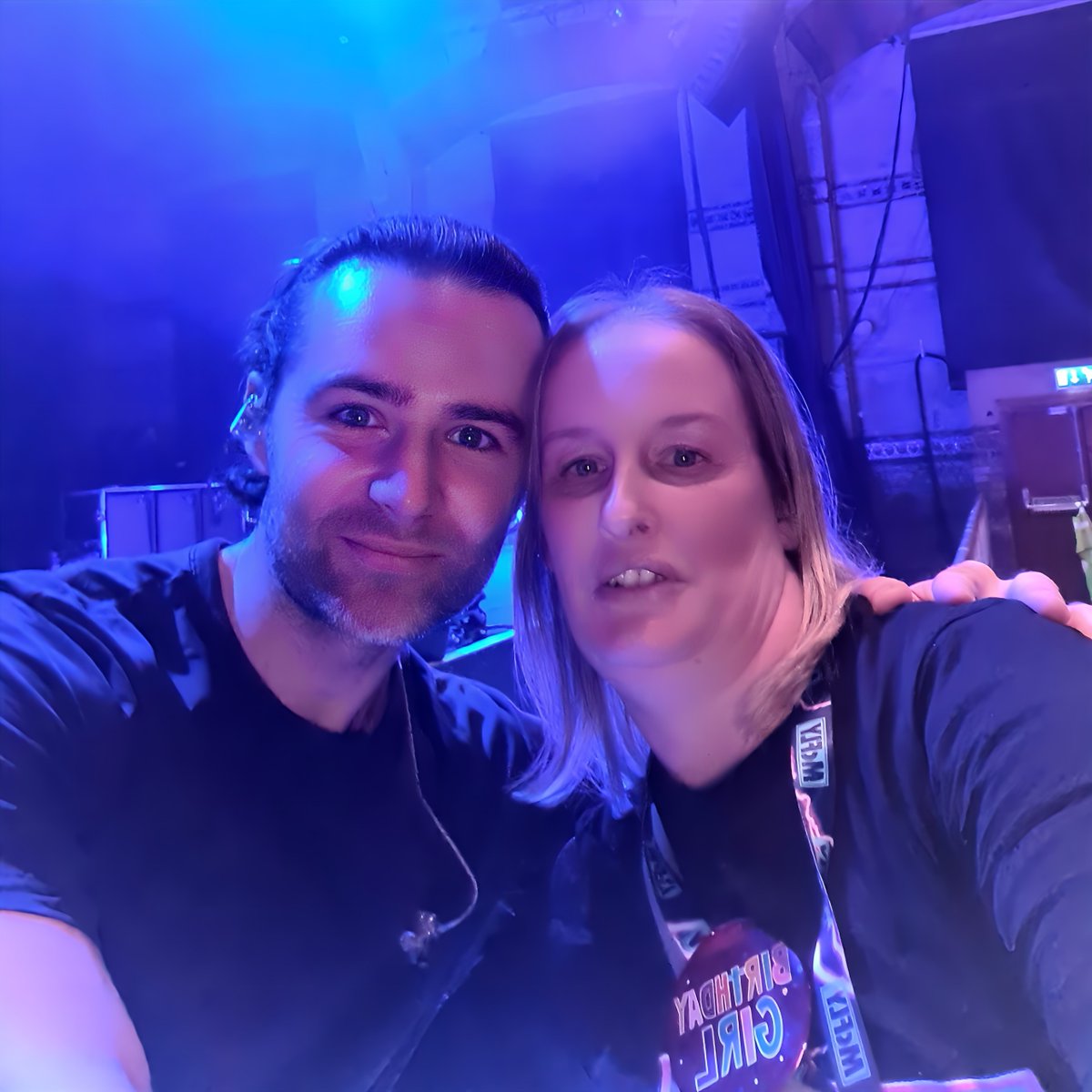 BlueFan2580's tweet photo. @mcflymusic @lostalone @FedericaBurelli BEST TOUR EVER, thankyou @itsDannyJones @TomFletcher @DougiePoynter @mcflyharry @mcflymusic https://t.co/BqbE24EDJu