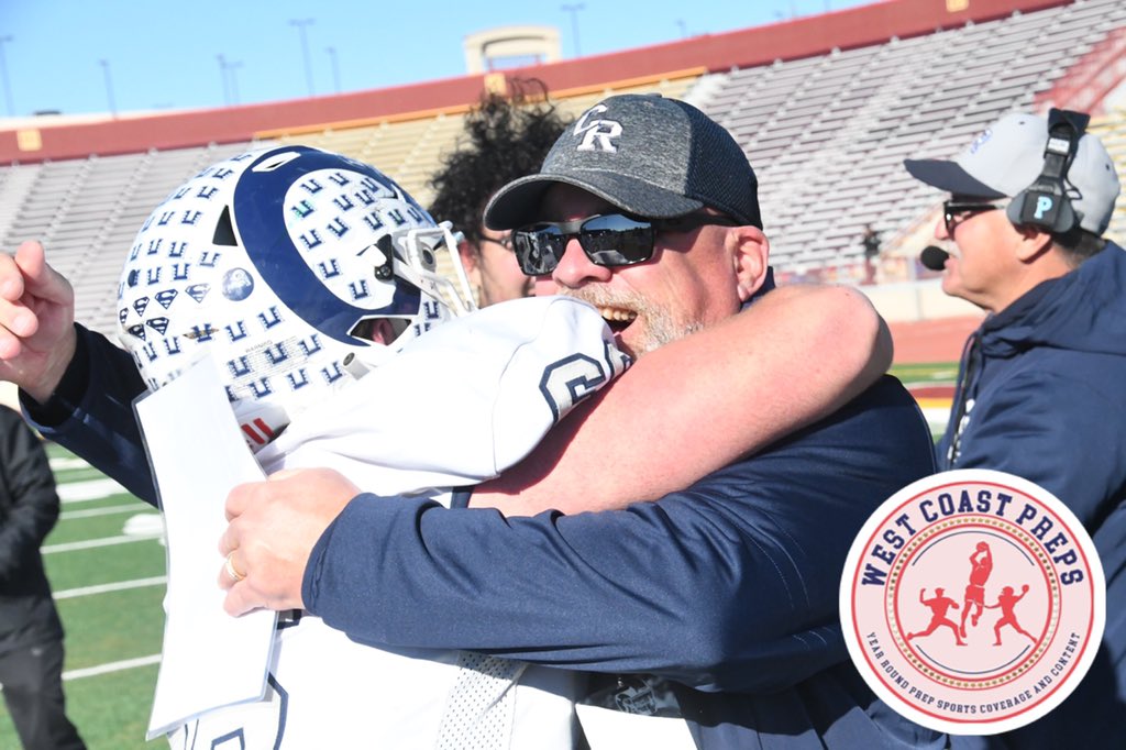 💙 For Orangevale 🤍

Casa Roble’s late two-point conversion won the ballgame. And a section title. 

Story: westcoastpreps.com/for-orangevale…