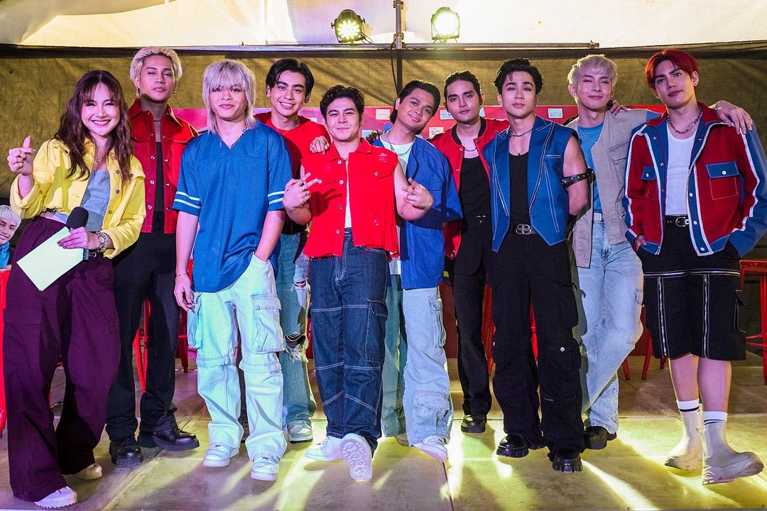 SB19ID's tweet image. [🖼️] 241123 tmtambayan Instagram post (1/2)

SBJUAN9 🤞🏼

🔗 instagram.com/p/C0BlKA1LPQC/…

#MAHALIMA #TeaMFair2023
#MAHALIMAxTeaMFair2023