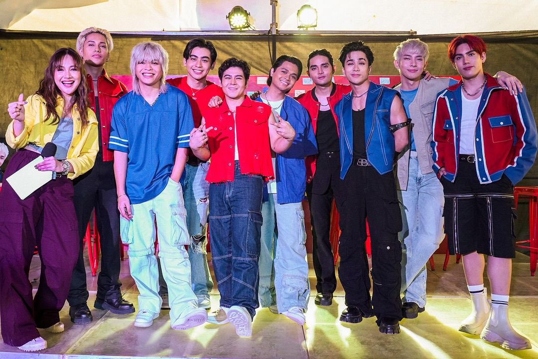 SB19ID's tweet image. [🖼️] 241123 tmtambayan Instagram post (1/2)

SBJUAN9 🤞🏼

🔗 instagram.com/p/C0BlKA1LPQC/…

#MAHALIMA #TeaMFair2023
#MAHALIMAxTeaMFair2023