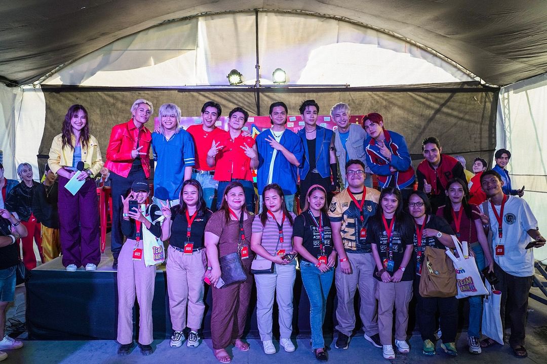 SB19ID's tweet image. [🖼️] 241123 tmtambayan Instagram post (2/2)

🔗 instagram.com/p/C0BlKA1LPQC/…

#MAHALIMA #TeaMFair2023
#MAHALIMAxTeaMFair2023