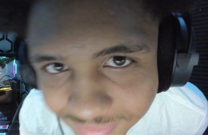 NotJunior7_'s tweet photo. @Saxzu youll always remember me right https://t.co/GvQWXKH4ul