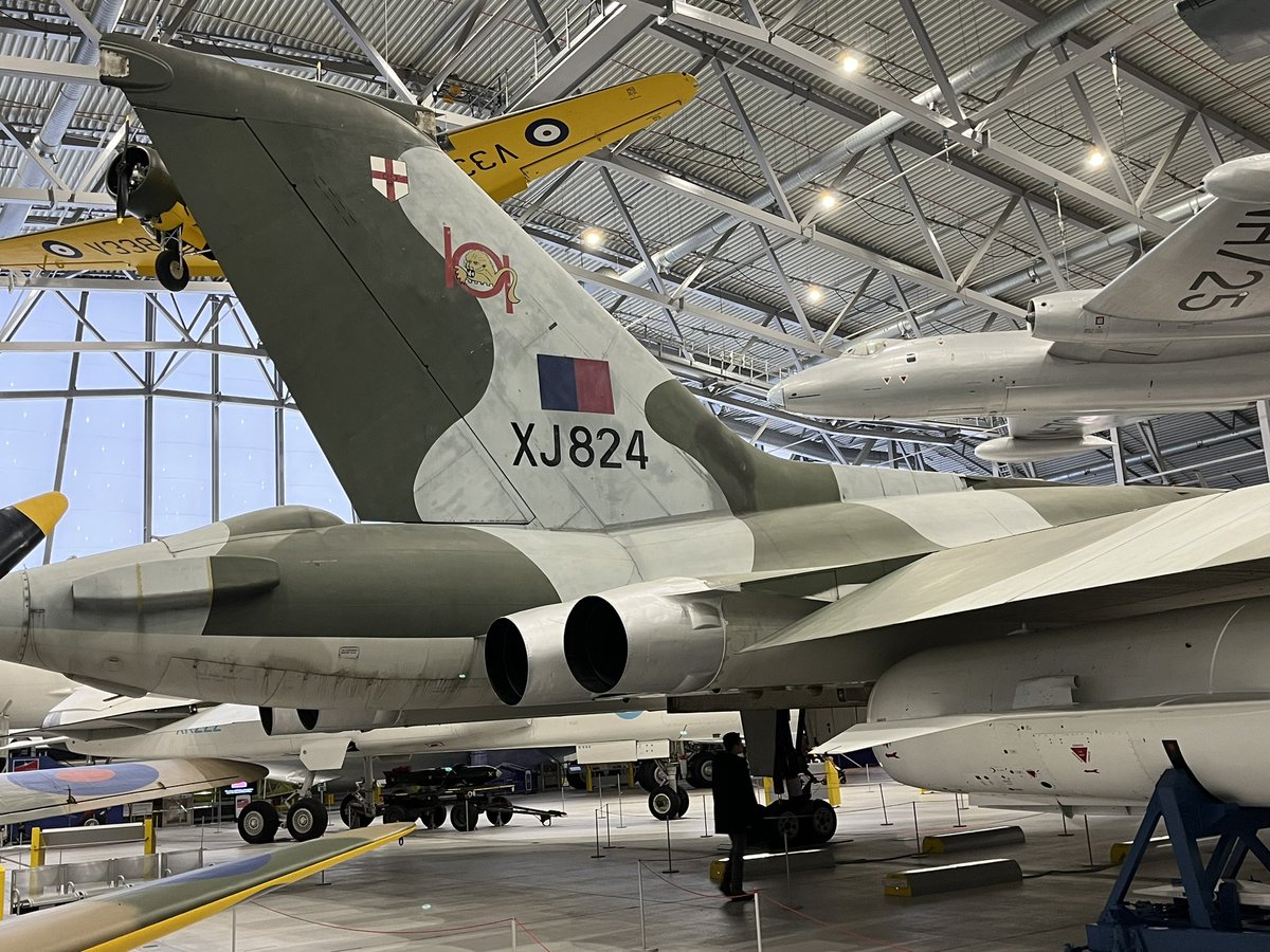 Salosis's tweet image. Much overdue visit to @IWMDuxford today! XH648 looks glorious after her restoration! Popped into see XJ824 and saw the cockpits of Vickers Valiant XD826 and HP Victor XH669 #twittervforce