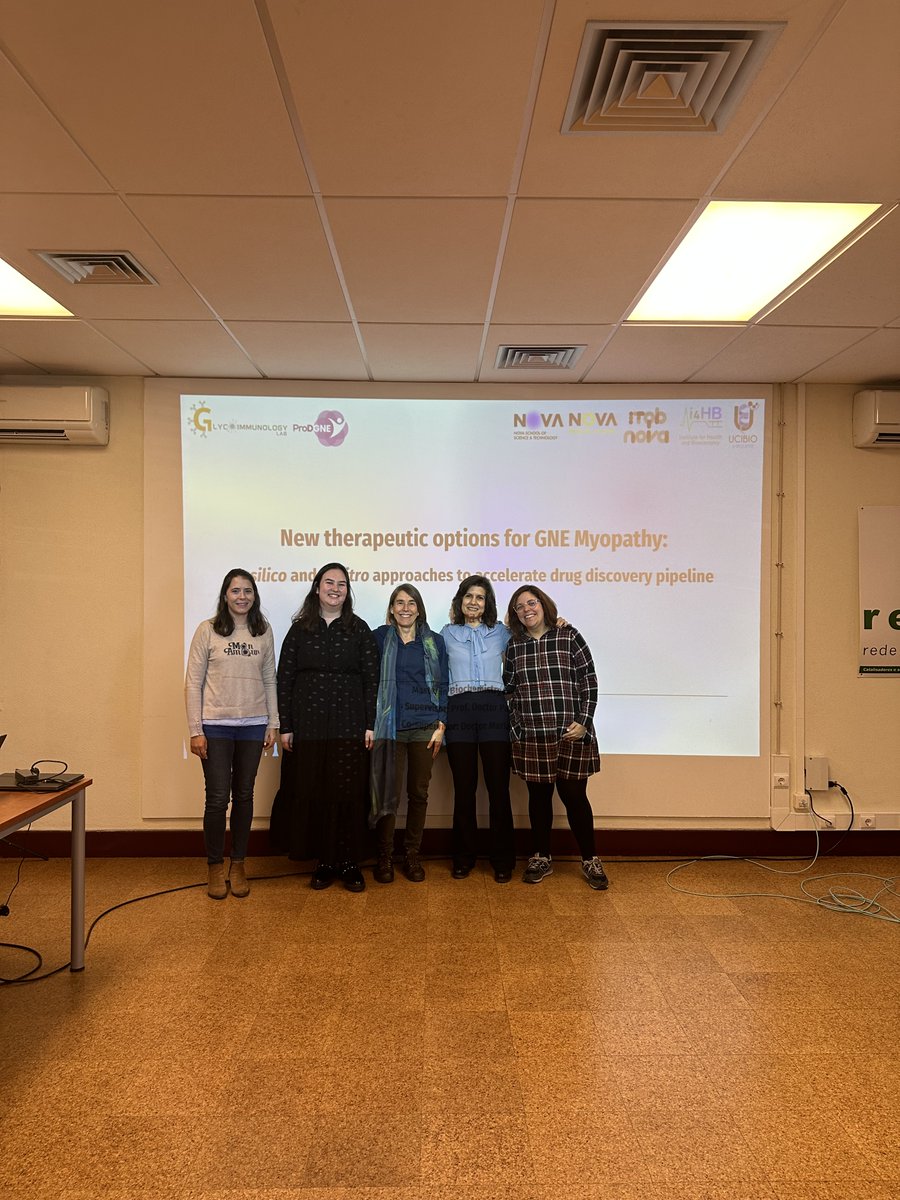 🎉 We're thrilled to announce that Joana Cunha successfully completed her Master's thesis this week in Biochemistry for Health! This work was supervised by our PI Paula Videira and co-supervised by our junior researcher Doctor Mariana Barbosa.
Congratulations again, Joana Cunha!