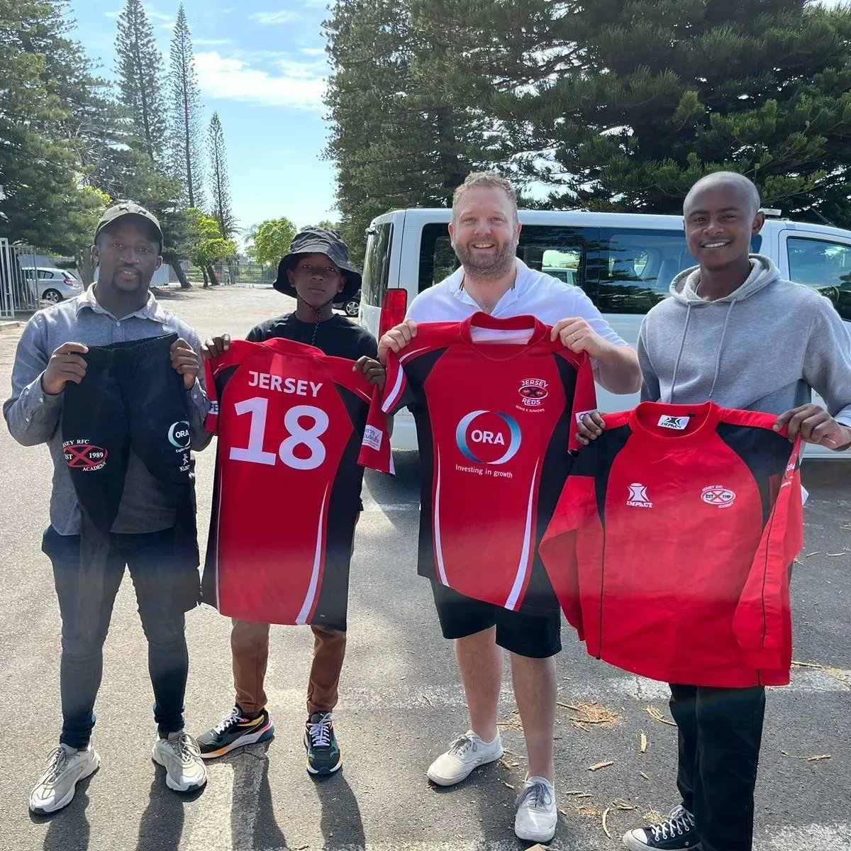 As a global society we are starting to become super negative but when you meet people like Sakumzi Vapi and the team from Sakumzi Rugby Organisation, you realise just how many amazing people are making a positive difference in this world. We should all be celebrating them.