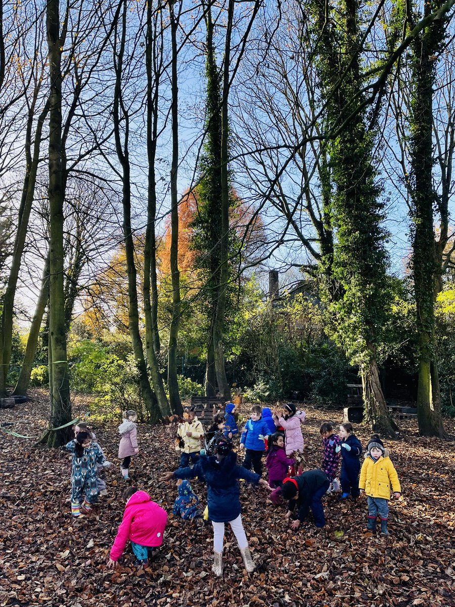 ACEfledglings's tweet photo. We had so much fun playing in the autumn leaves at Forest School today 🍁🍂🍃 https://t.co/QRcMUlWFXq