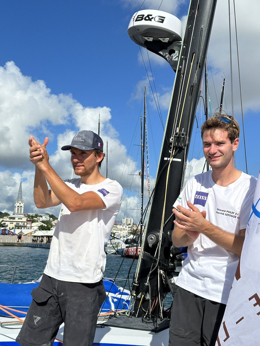 🏁 Thimoté Polet &amp; Pierrick Letouze franchissent la ligne d’arrivée de la manche 2 en 21e position de la #TransatJacquesVabre Normandie Le Havre à bord de Team Zeiss - Weeecycling en #Class40 ! 👏

⏱ Temps de course : 19j 21h 12mn 54sec

#RouteduCafé