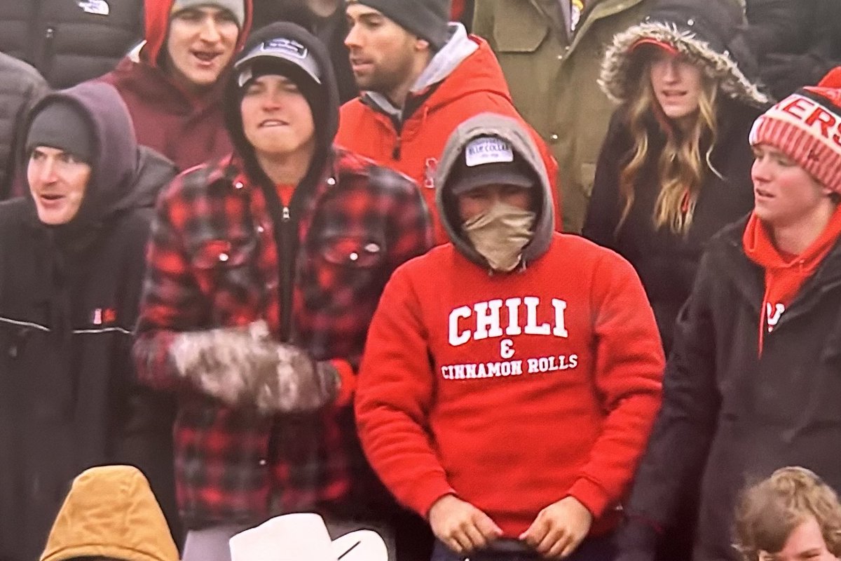 The perfect Midwest sweatshirt doesn’t exis—