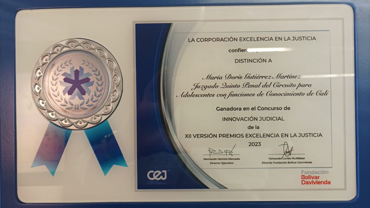 Restaurartecol's tweet photo. Un honor de felicitarla es el máximo galardón del servicio a la justicia, para la jueza María Doris Gutiérrez Martínez,  del Juzgado Quinto Penal del circuito para adolescentes con funciones de conocimiento en Cali ,  de la XII versión premios excelencia en la justicia 2023 https://t.co/psPrDM1BuR