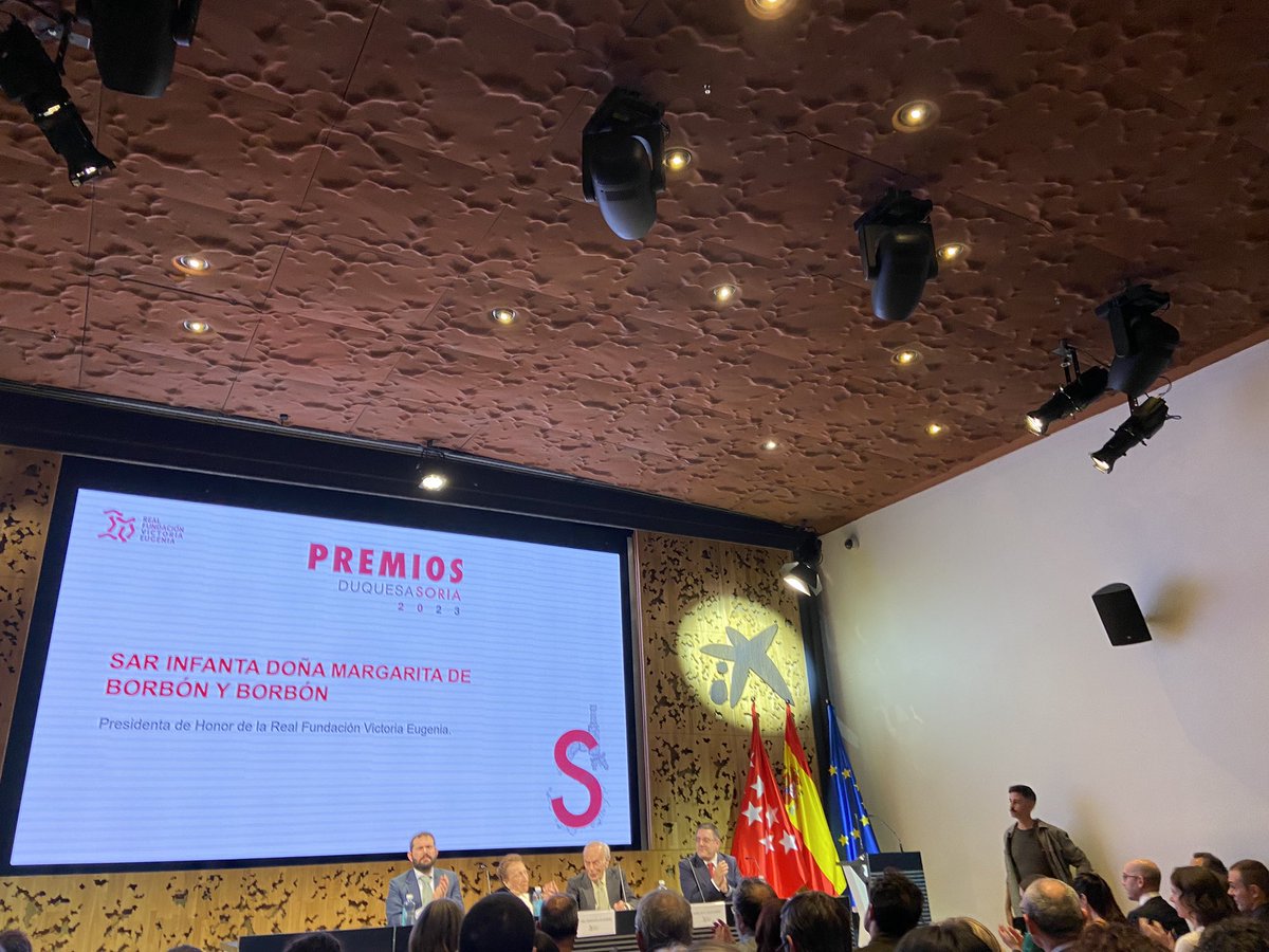 abdelriolanza's tweet photo. Ya han comenzado los #premiosduquesaSoria enhorabuena a los premiados,  muchas gracias por la investigación, ahora con las palabras de la SAR Doña Margarita de Borbòn  presidenta de honor de @RFVE_hemofilia https://t.co/TS8HCd1ROz